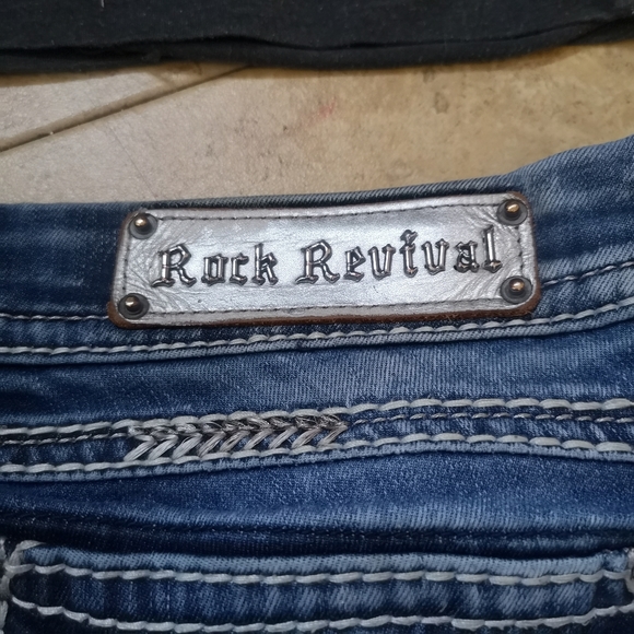 Rock Revival Jean Shorts - Picture 5 of 16